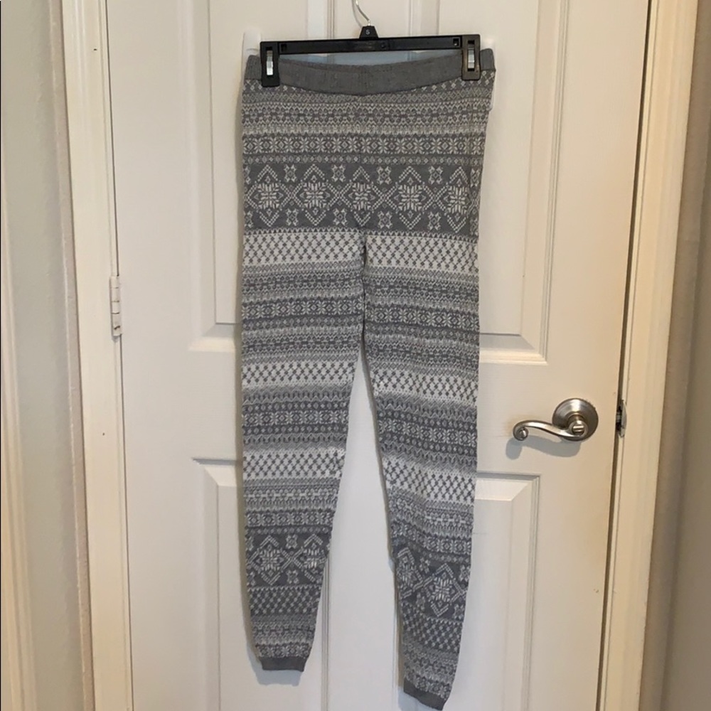 White/grey knit winter leggings. NEVER WORN